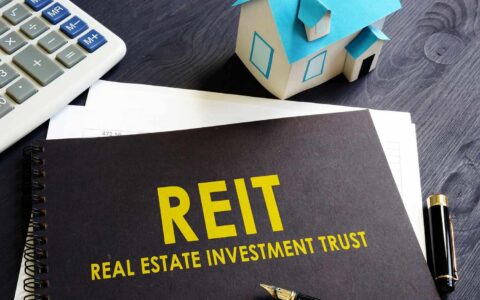 轻松收租不是梦：最值得买入的三只REITs，坐享稳定被动收入