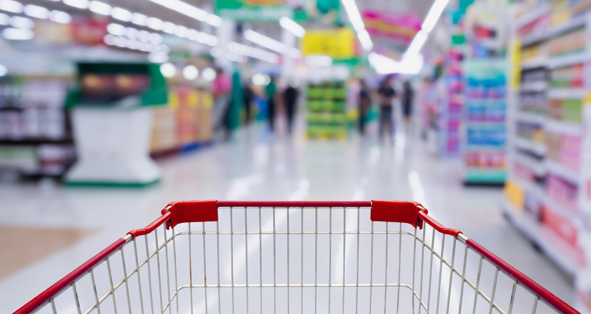 Walmart冲刺万亿市值，Target却被市场“遗忘”？投资者该如何抉择？