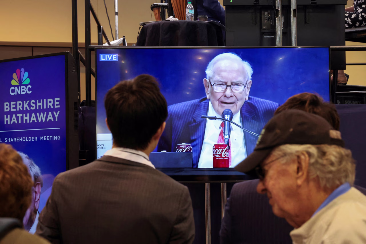 巴菲特式投资机会：三家公司盈利爆发、估值仍合理