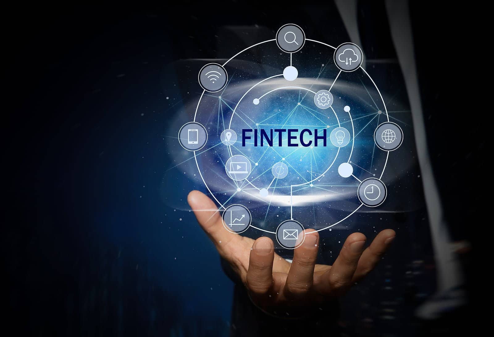 两家逆势成长的金融科技黑马：Robinhood与Nu Holdings为何值得长期布局？