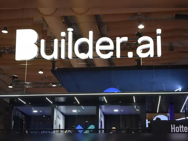 从估值15亿美元到破产崩盘：Builder.ai警示AI写码的幻象
